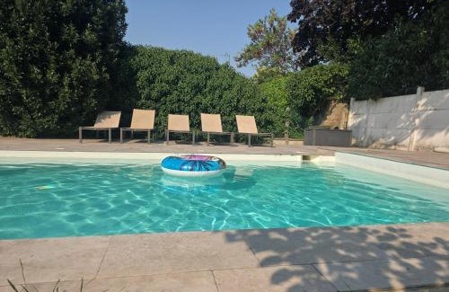 Les Stades Apartment | Le 46 Appart Hotel Entre Paris Disneyland Parc Asterix Navette