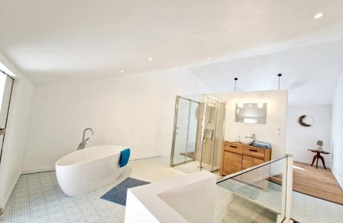 Lucon House | Le 46 Maison Centre Ville