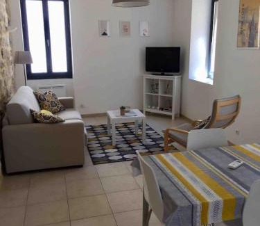 Barjac Apartment | Le 5B