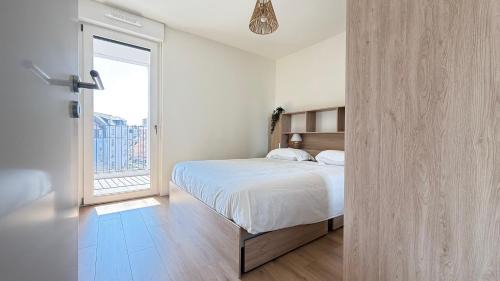 Nouvelle Ville Apartment | Le 72 contemporain - les Arènes
