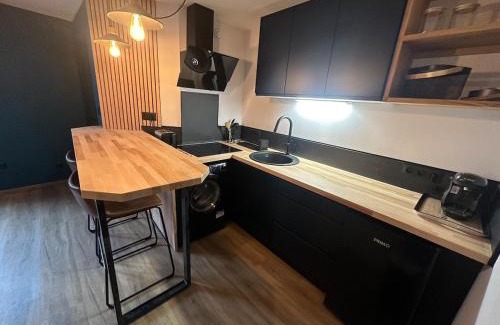 Montargis Apartment | Le 9e