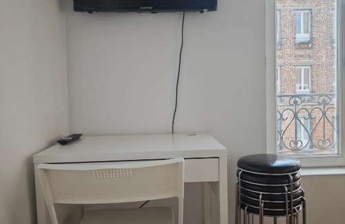 Aubervilliers Apartment | Le Anatole