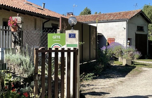 Asnois House | Le Balét - Asnois - Gîte