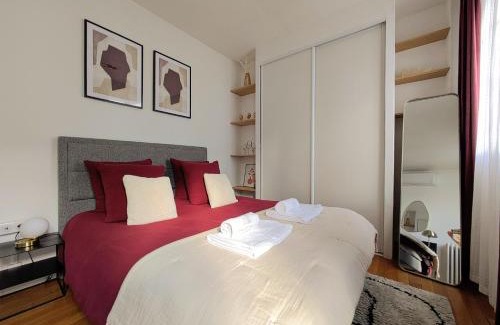 Tours City Centre Apartment | Le Balcon des Arts - PrestiPlace Collection