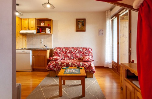 Giez Apartment | Le balcon du golf - lac d'annecy