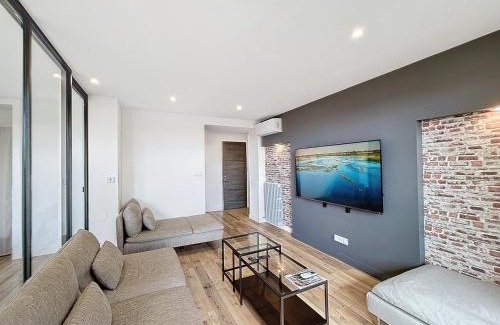 Amidonniers - Caffarelli Apartment | Le Balcon - Vue sur canal de Brienne