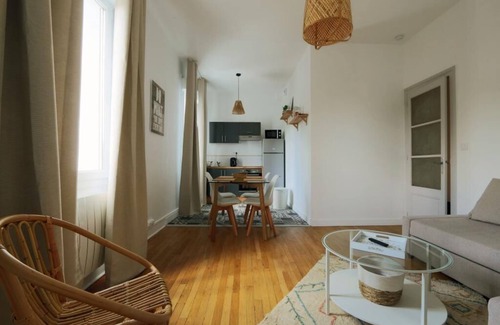 La Fuye-Velpeau Apartment | Le Balzacien - apartment near train station