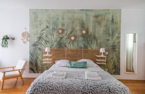 Bordeaux Sud Apartment | Le Bambou: Grand studio au calme, Climatisé, 5 min de la Gare