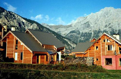 Nevache Ski Chalet | Le Baoùba Hameau des Chazals Nevache Hautes Alpes