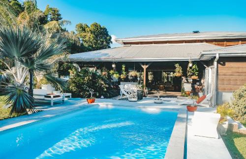 Le Lamentin House | Le Baobab Rouge - Maison d'hôtes réservée aux femmes