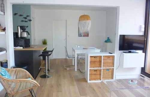 Le Barcares Apartment | Le Barcarès - 3-room apartment with pool and parking near the beach
