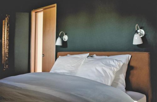 Bonnelles Hotel | Le Barn