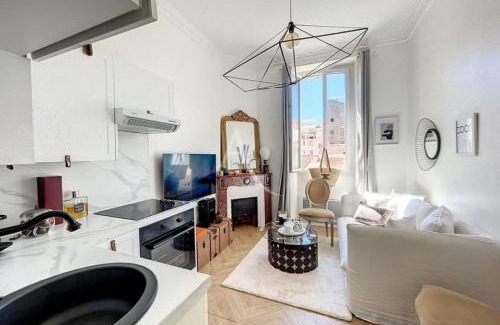 Carnot Apartment | Le Barocco - Calm - Hypercentre - Cosy