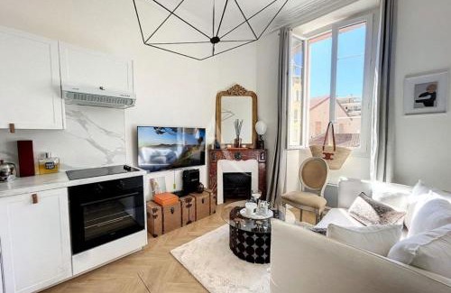 Carnot Apartment | Le Barocco - Calm - Hypercentre - Cosy