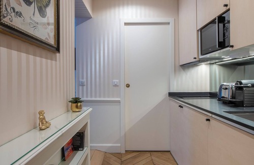 Quartier Sainte-Avoye Apartment | LE BEAU MARAIS