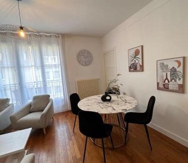 Le Creusot Apartment | Le beau Milo 2 chambres Coeur de ville avec Balcon Netflix
