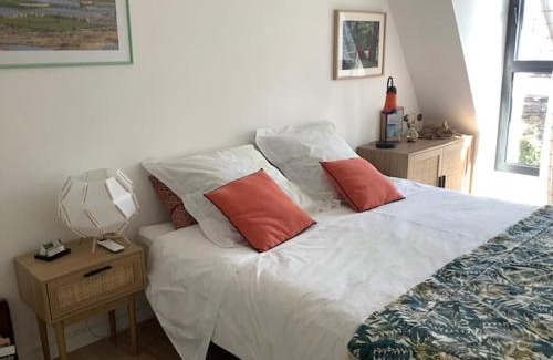 Downtown Angers Bed & Breakfast | LE BEAU REPAIRE, chambres d'hôtes, quartier historique, 1 à 3 chambres, étage indépendant