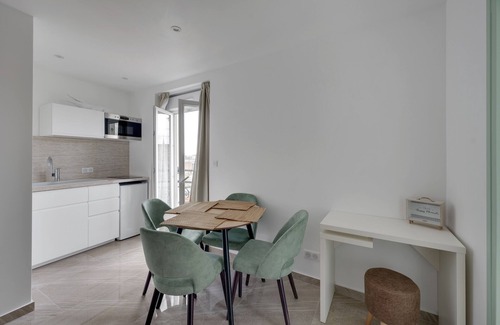 Pere Lachaise Apartment | Le Bellevue