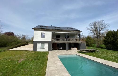 Somme-Leuze House | Le Bercail