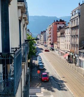 Quartier Chorier-Berriat Apartment | Le Berriat, proche Gare-CCI-GEM