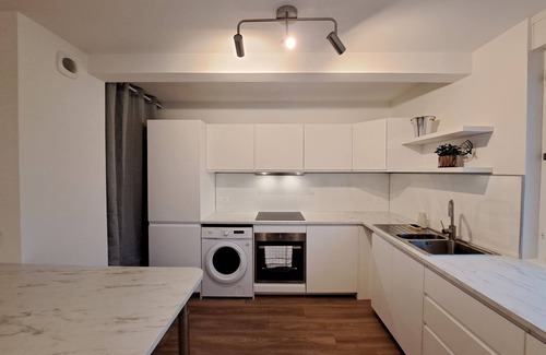 Hincmar Apartment | "Le Biarritz" - Cathédrale & Parking privé gratuit