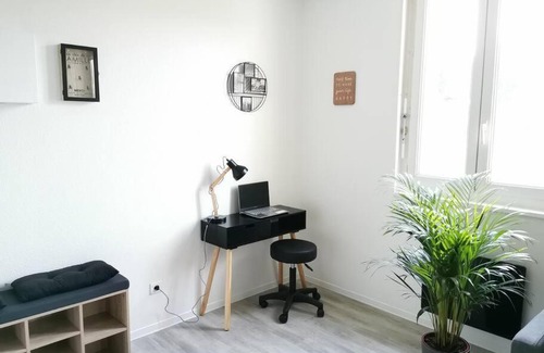 Lourdes Apartment | LE BIKING *STUDIO (30m²) *WIFI*PARKING PRIVE*CALME