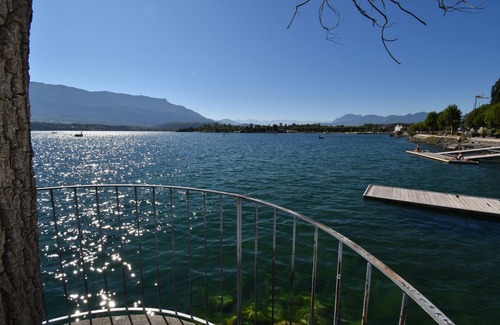 Le Bourget-du-Lac Apartment | Le Black Bulle apartment in Le Bourget du Lac