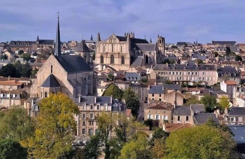 Poitiers Apartment | Le Bleu Azur - Studio pour 2 personnes