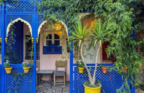 Sidi Abdallah Ghiat Villa | LE BLEU HOUSE