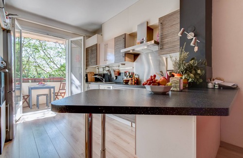 Couronne Urbaine Apartment | Le Blondel 2 Bedrooms Feng Shui Spirit Town Center long term welcome