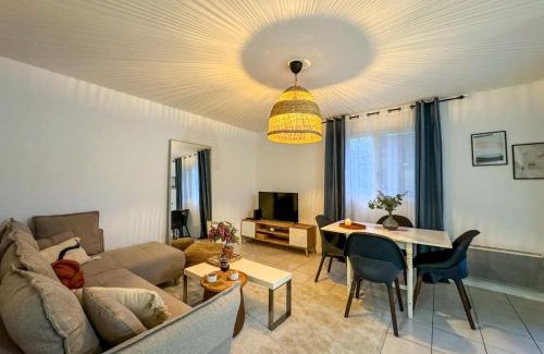 Grenade Apartment | Le BLUET * entièrement équipe * tout confort
