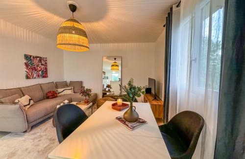 Grenade Apartment | Le BLUET * entièrement équipe * tout confort