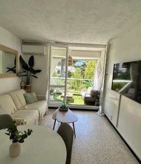 La Petite Motte Apartment | LE BOHÈME - balcon vue jardin - clim - place de parking - wifi - 5min plage