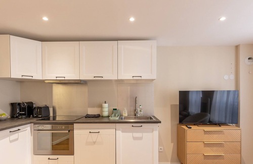 Honfleur Apartment | Le Bois Bleu – 2nd Floor | Elegance & Comfort in the Heart of Honfleur