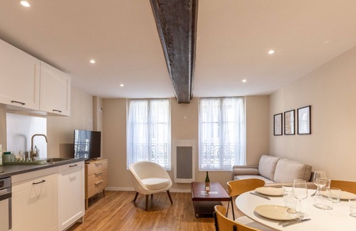 Honfleur Apartment | Le Bois Bleu – 2nd Floor | Elegance & Comfort in the Heart of Honfleur