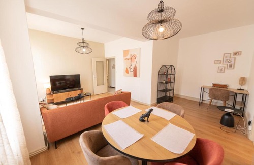 Jacquard - Prefecture Apartment | Le Boisson appartement Spacieux et Central