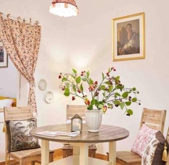 Hang Trong Apartment | Le Bon Apartment - 50m to Cathedral