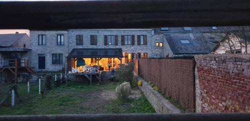 Eprave House | Le Bonheur Cristallin