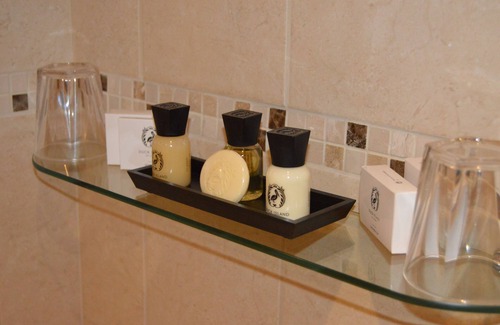 Heybridge Hotel | Le Bouchon Brasserie & Hotel