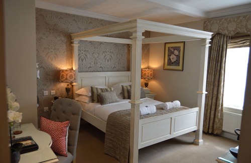 Heybridge Hotel | Le Bouchon Brasserie & Hotel