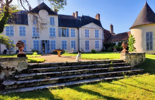 Cosne-Cours-sur-Loire Bed & Breakfast | Le boudoir de Yaya