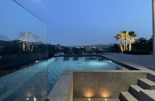 Condrieu House | Le Brésil au coeur des vignes de Condrieu