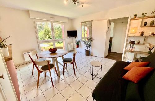 Le Rosais-La Flourie Apartment | Le Briantais