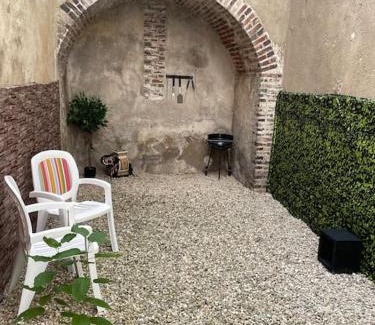 Joigny Apartment | Le Brumby - Internet Netflix draps serviettes café