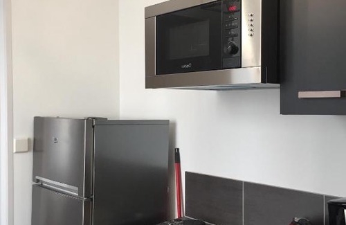 Faubourg Saint-Jacques Apartment | Le bureau de Berthelot au centre de Valence