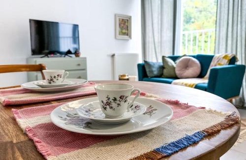 Pont des Demoiselles-Montaudran-La Terrasse Apartment | Le Céleste