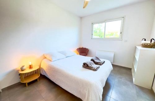 Cabestany Apartment | Le Cabes - Climatisation - BBQ -Terrasse & Jardin- Free Parking 2 places-WIFI - Télétravail - SudSéjourConciergerie