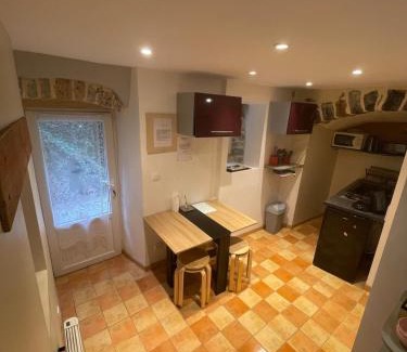 Saint-Georges-de-Luzencon House | Le Caladou
