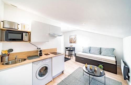 Bussiere - Cadiere Apartment | Le Californie - Agréable studio - Oullins