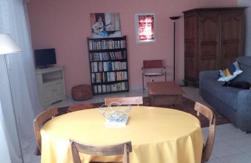 Cadereau Apartment | LE CALME AU COEUR DE LA VILLE